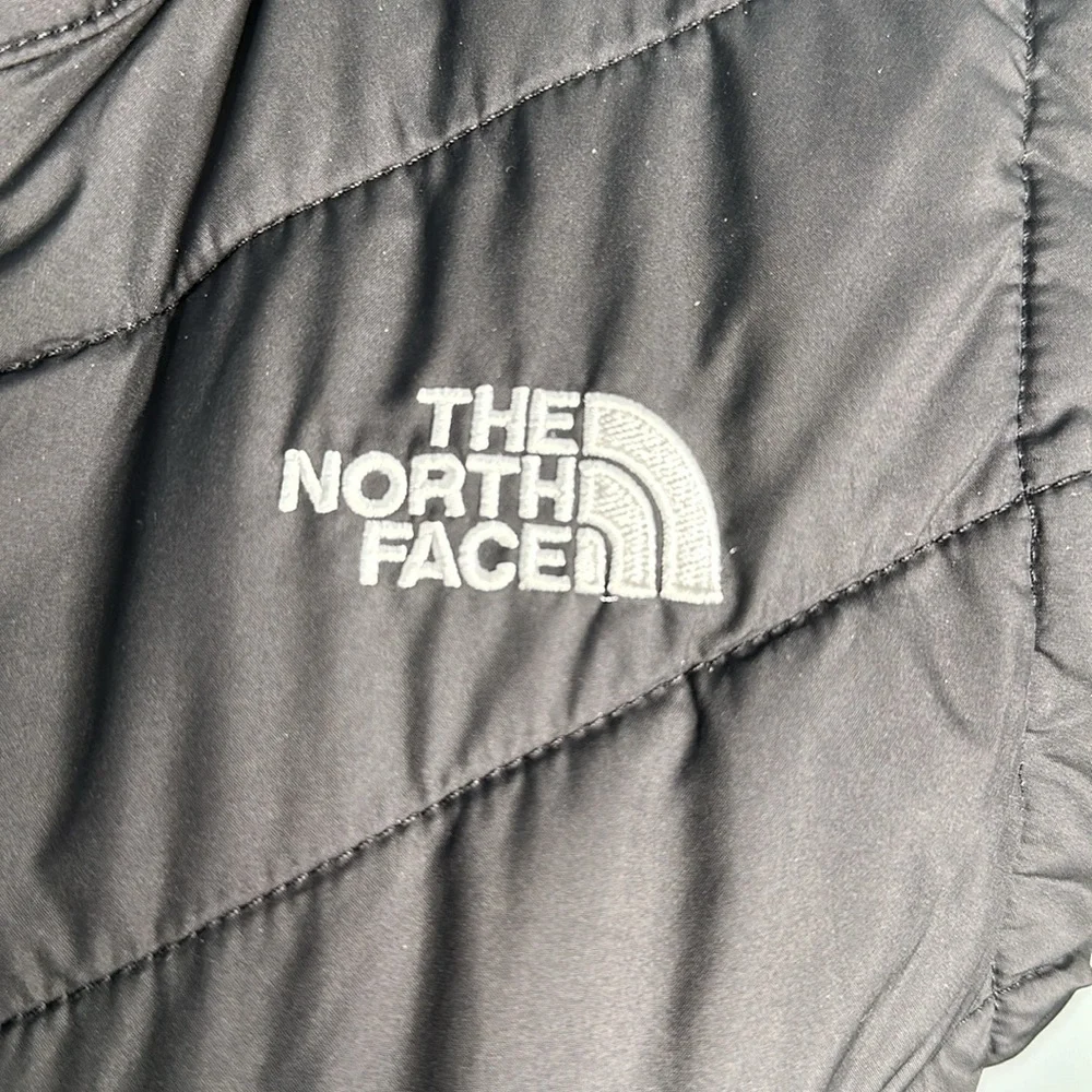 The North Face black vest size XS woman’s - Picture 3 of 11